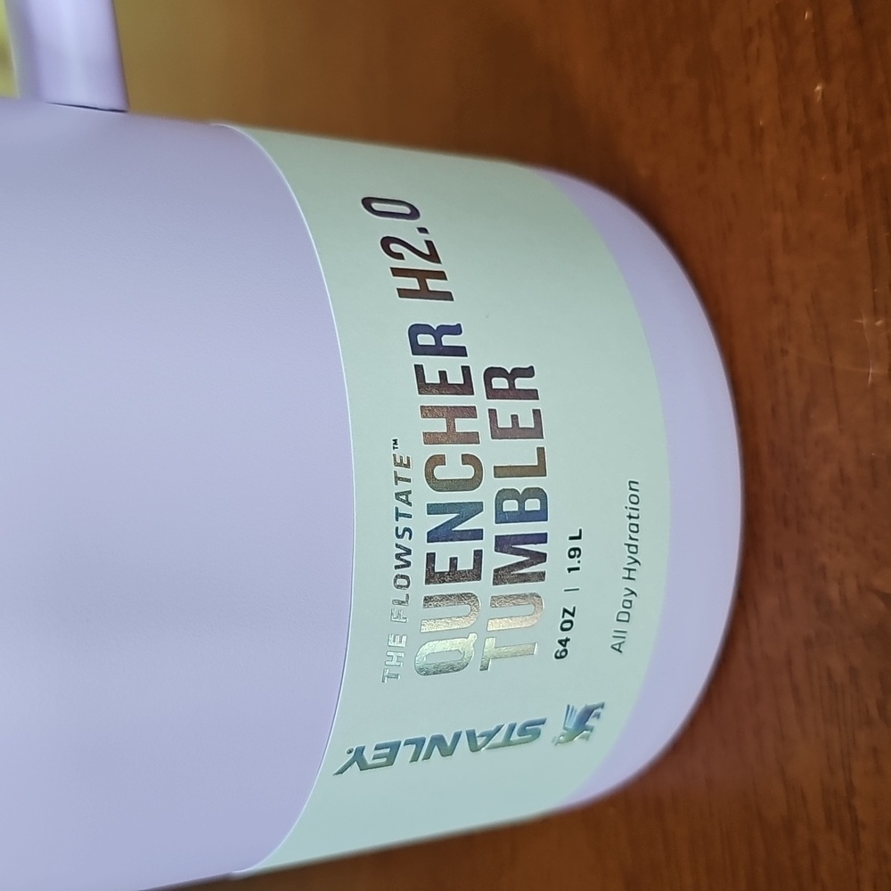 Stanley Quencher H2.0 Tumbler - Picture 3 of 6